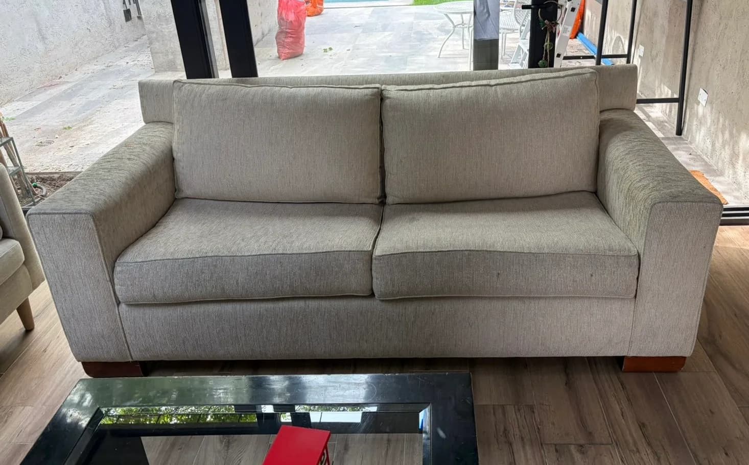 Sofa dos cuerpos. — Sofás