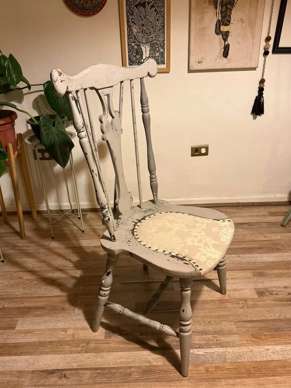 8 sillas estilo provenzales, muy antiguas. — vista 6