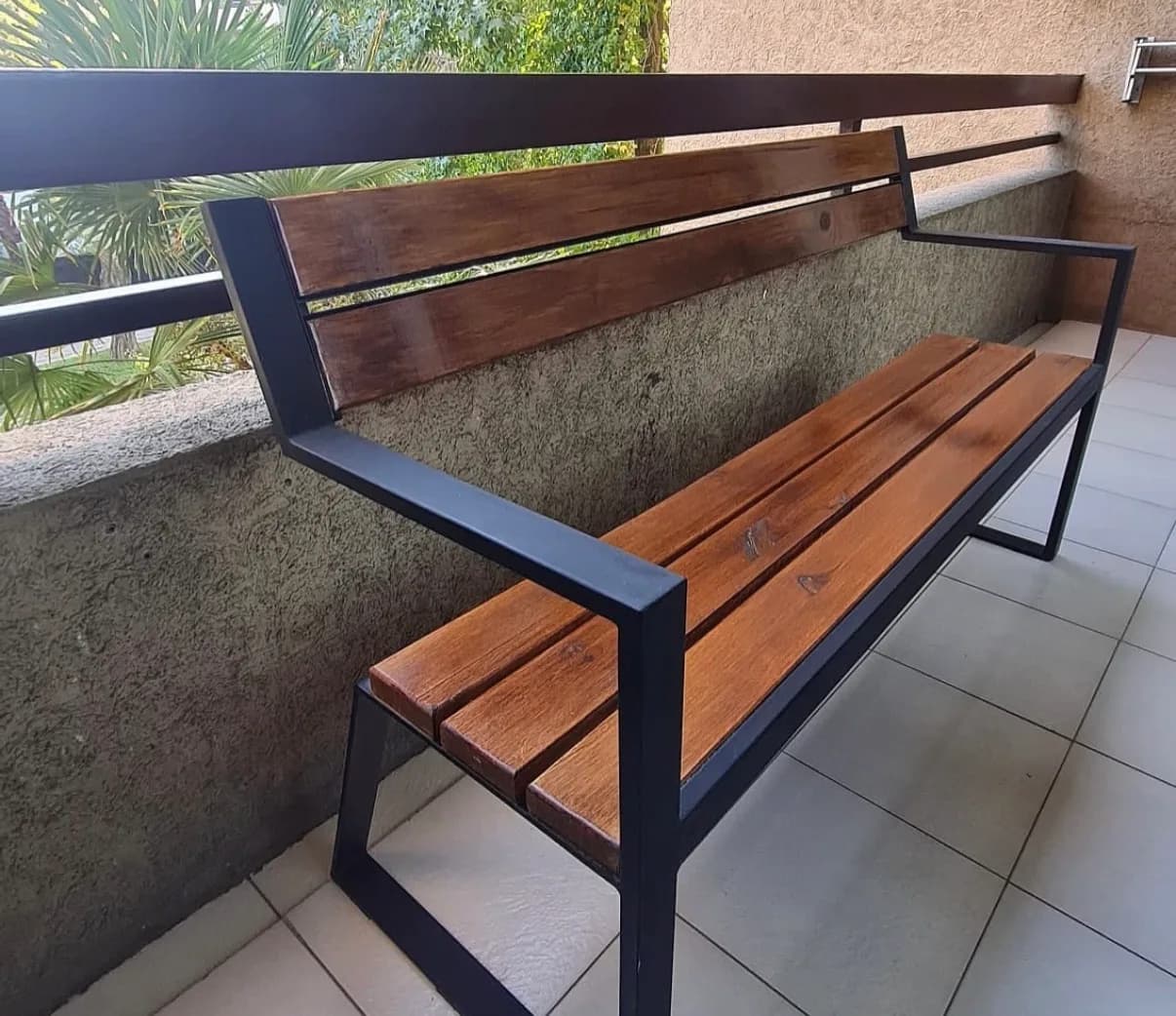 Banca para terraza o jardin — vista 2