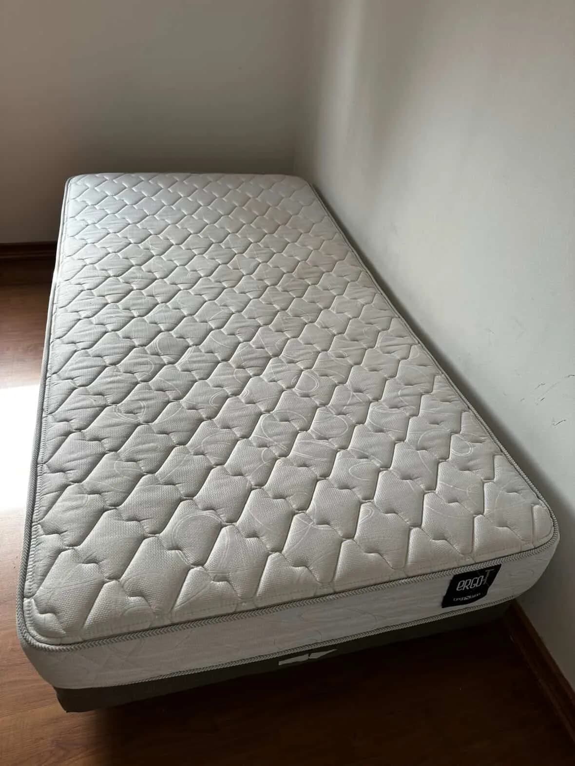 Cama de plaza y media Rosen modelo Ergo T. — vista 3