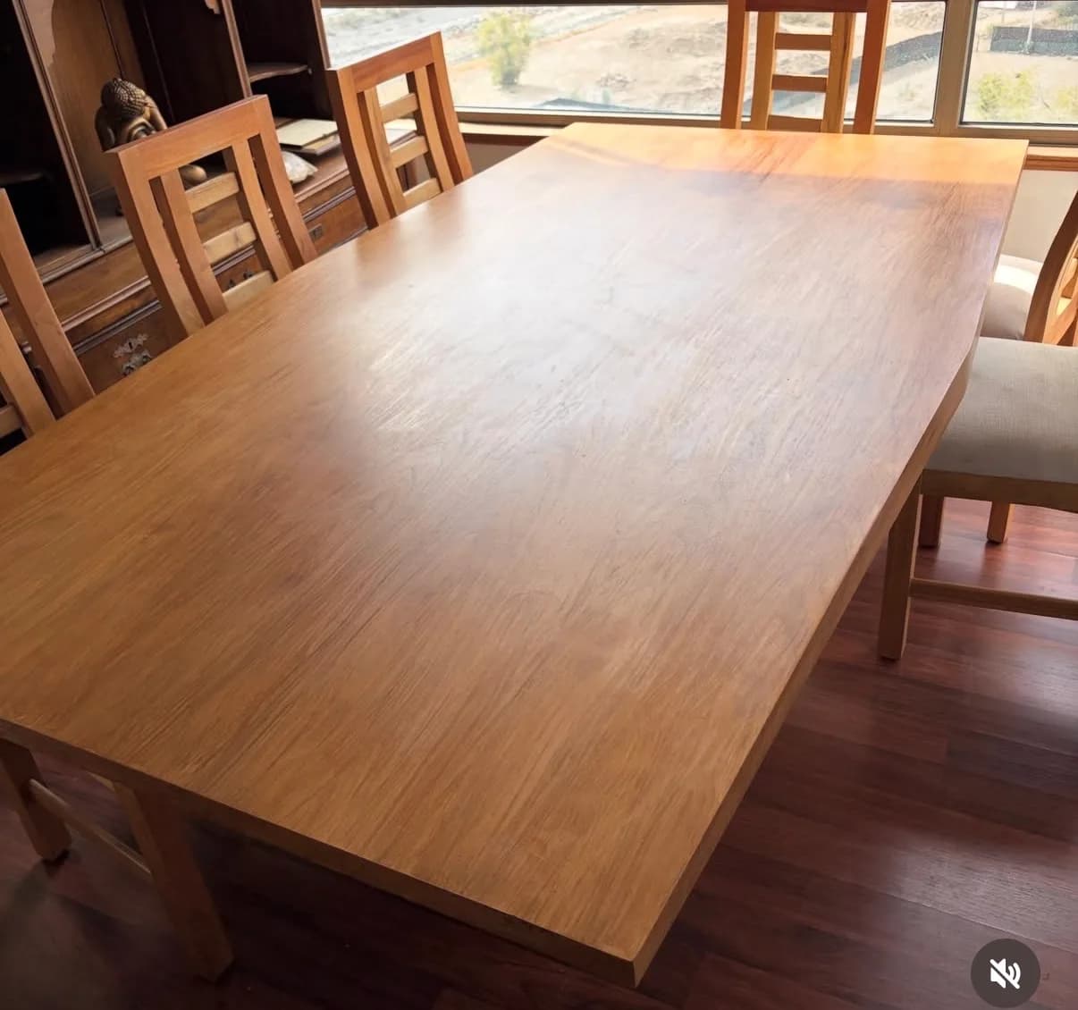 Comedor de madera base mármol con sillas. — vista 6