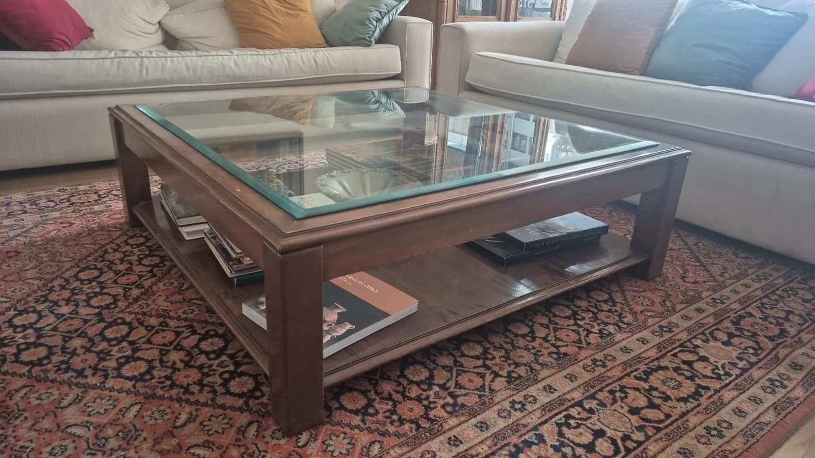 Mesa de centro de madera de exclente calidad — vista 4