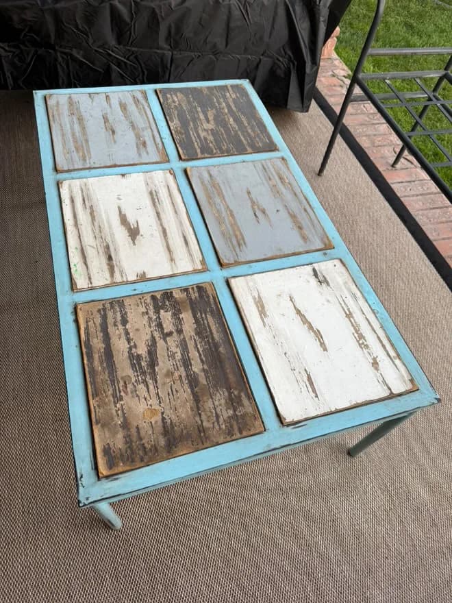 Mesa de centro de madera y fierro. — vista 2
