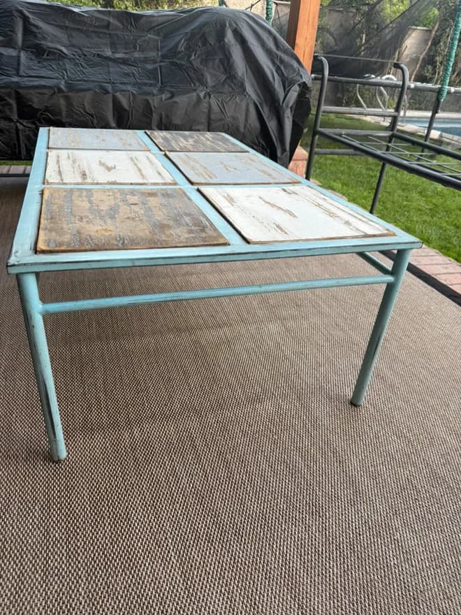 Mesa de centro de madera y fierro. — vista 5