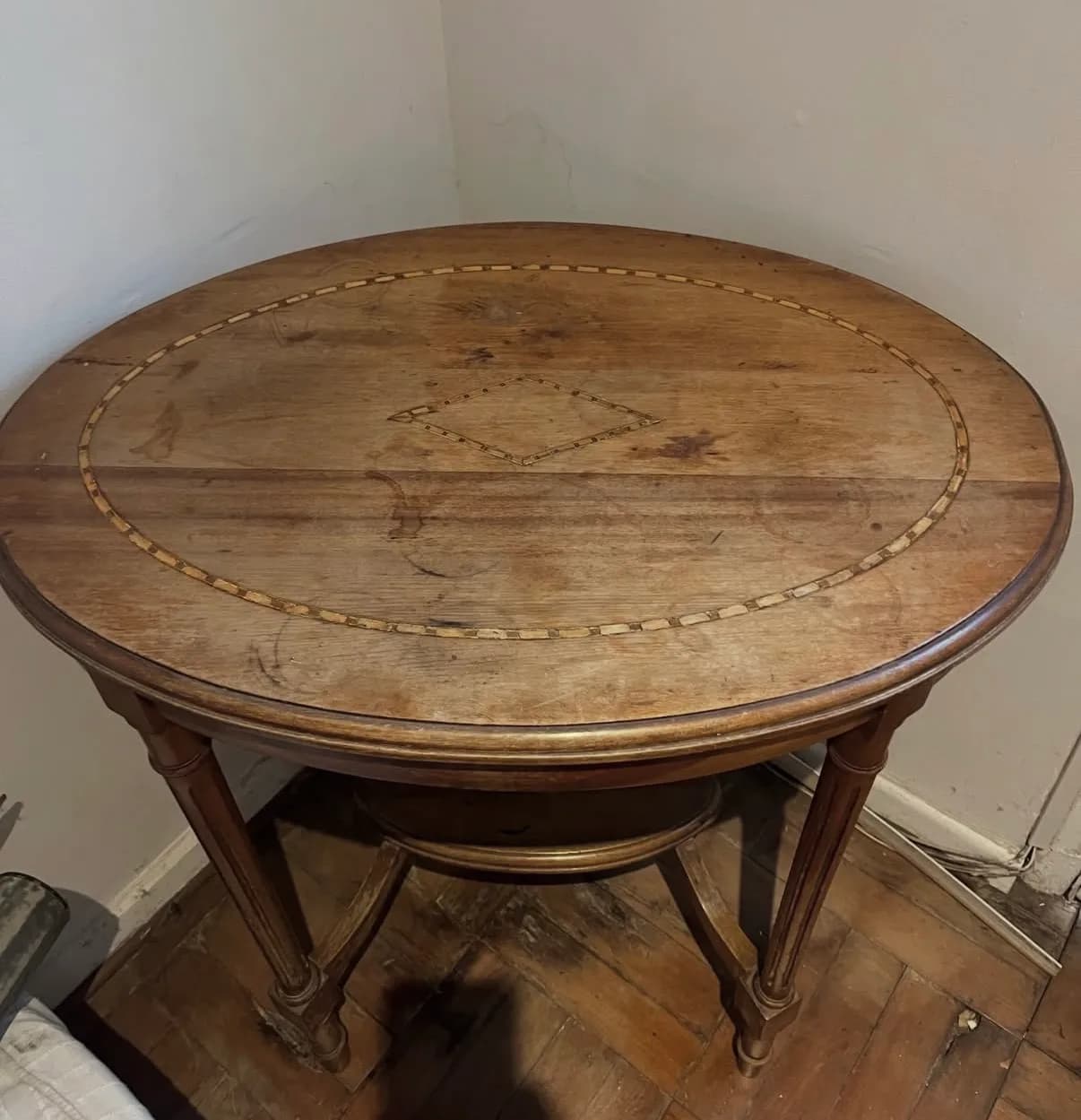 Mesa de madera antigua con marqueteria. — vista 6