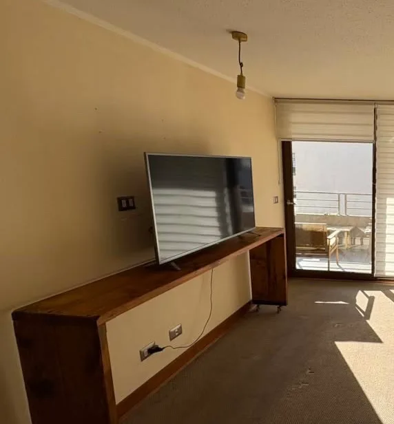 Mueble de TV con ruedas