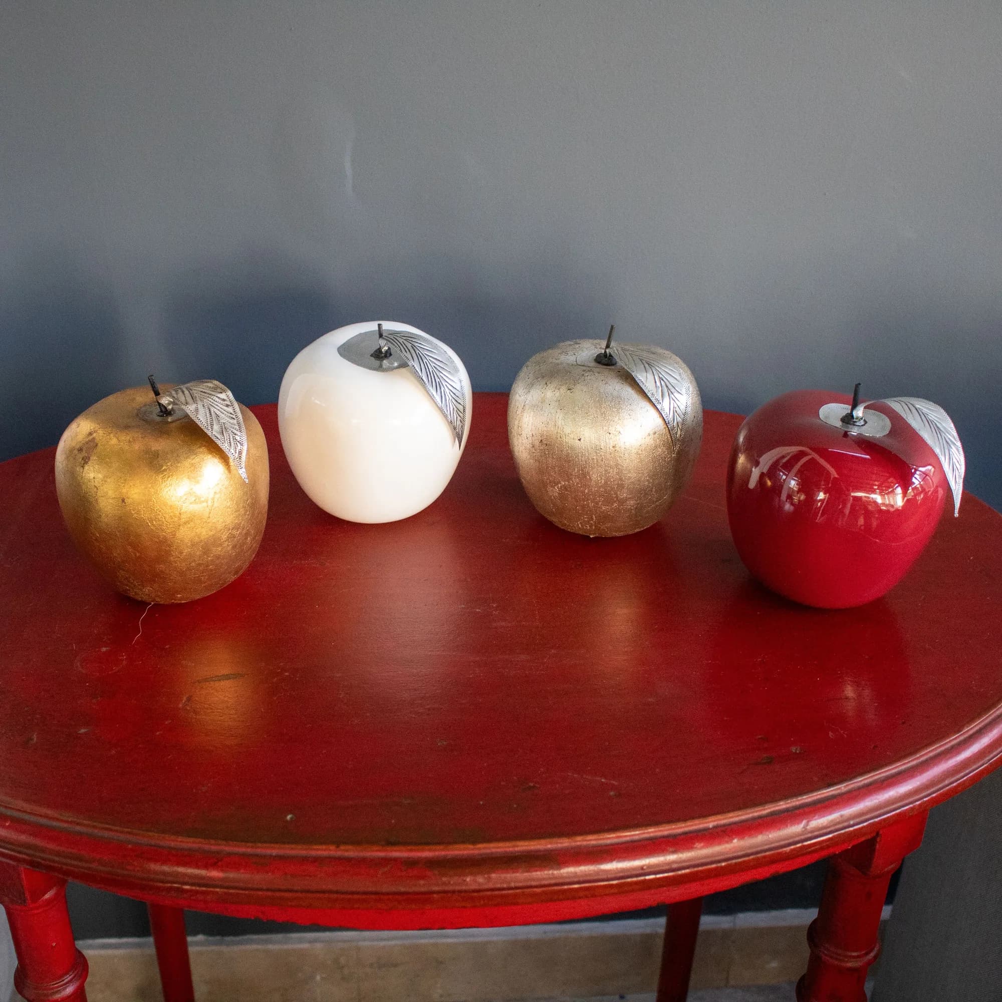 Peras y manzanas de ceramica esmaladas. — vista 3