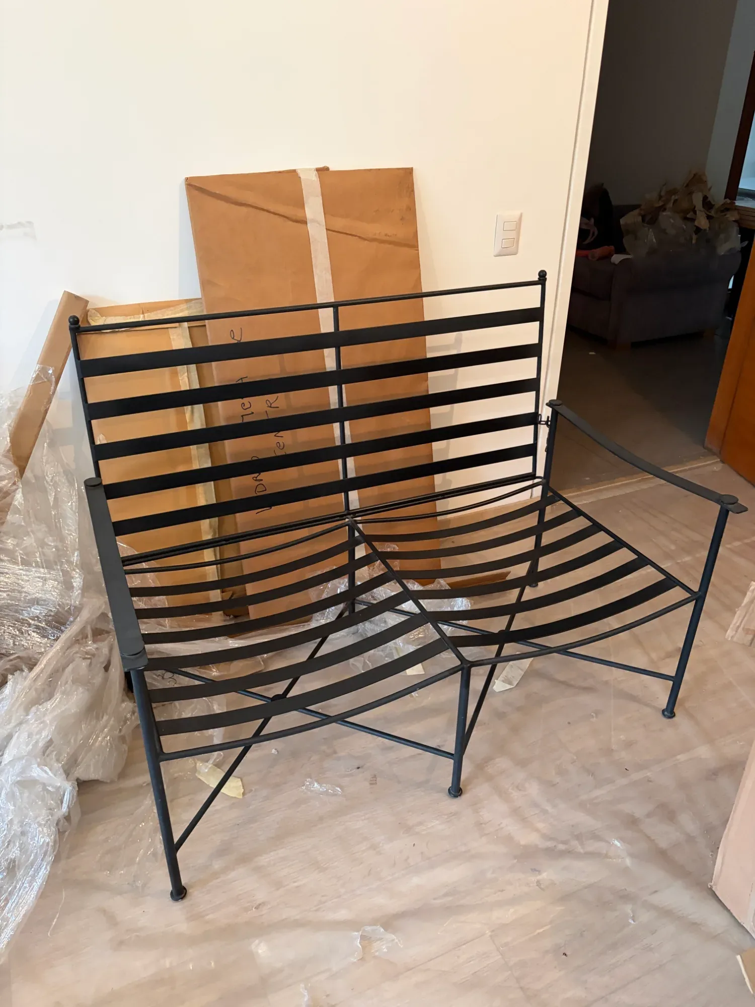 Banqueta de fierro negra para terraza. — vista 5