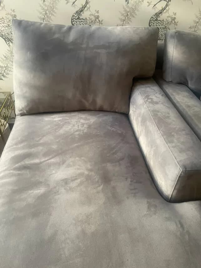 Sofa seccional derecho de Crate and Barrel. — vista 2