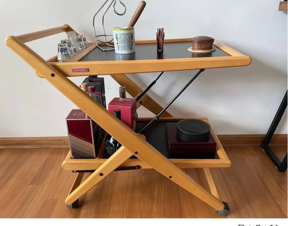 Bar plegable de madera. — vista 5