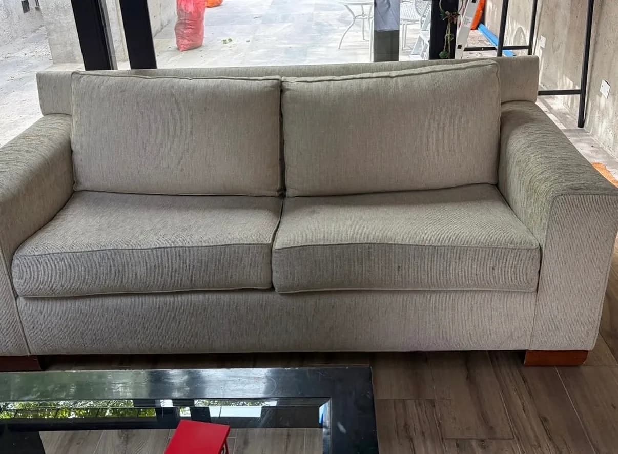 Sofa dos cuerpos. — vista 2