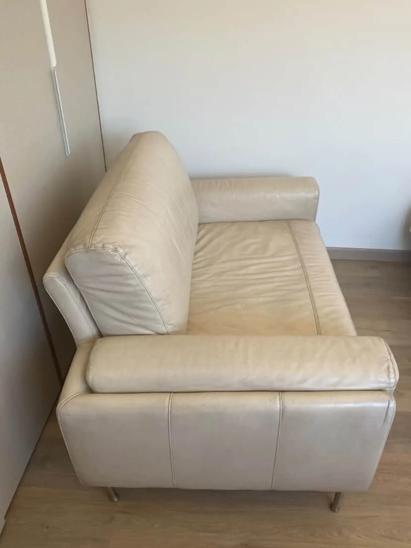 Sillón de cuero. — vista 4