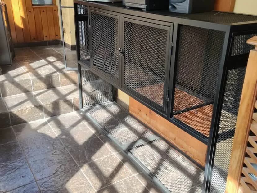 Rack metalico. — vista 3