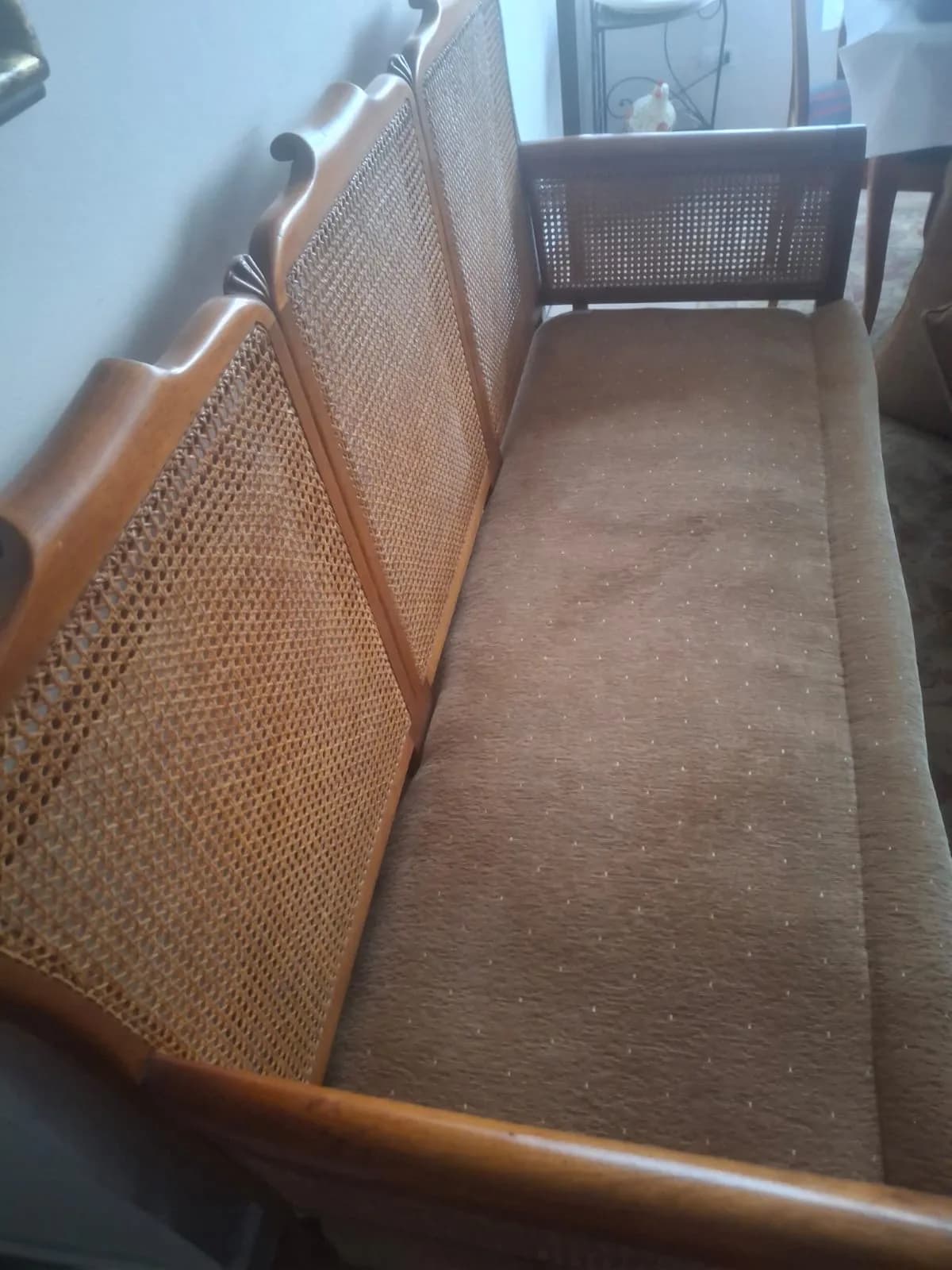 Sofa de madera y junco. — vista 3