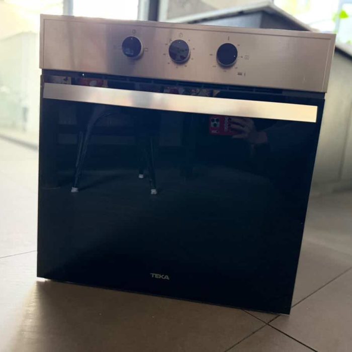 Horno empotrable Teka